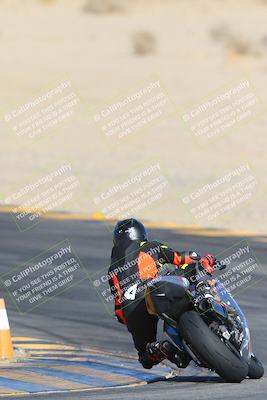 media/Dec-05-2024-Racers Edge (Thu) [[e102e0690b]]/3-B Group/Session 1 Turn 8 Backside/